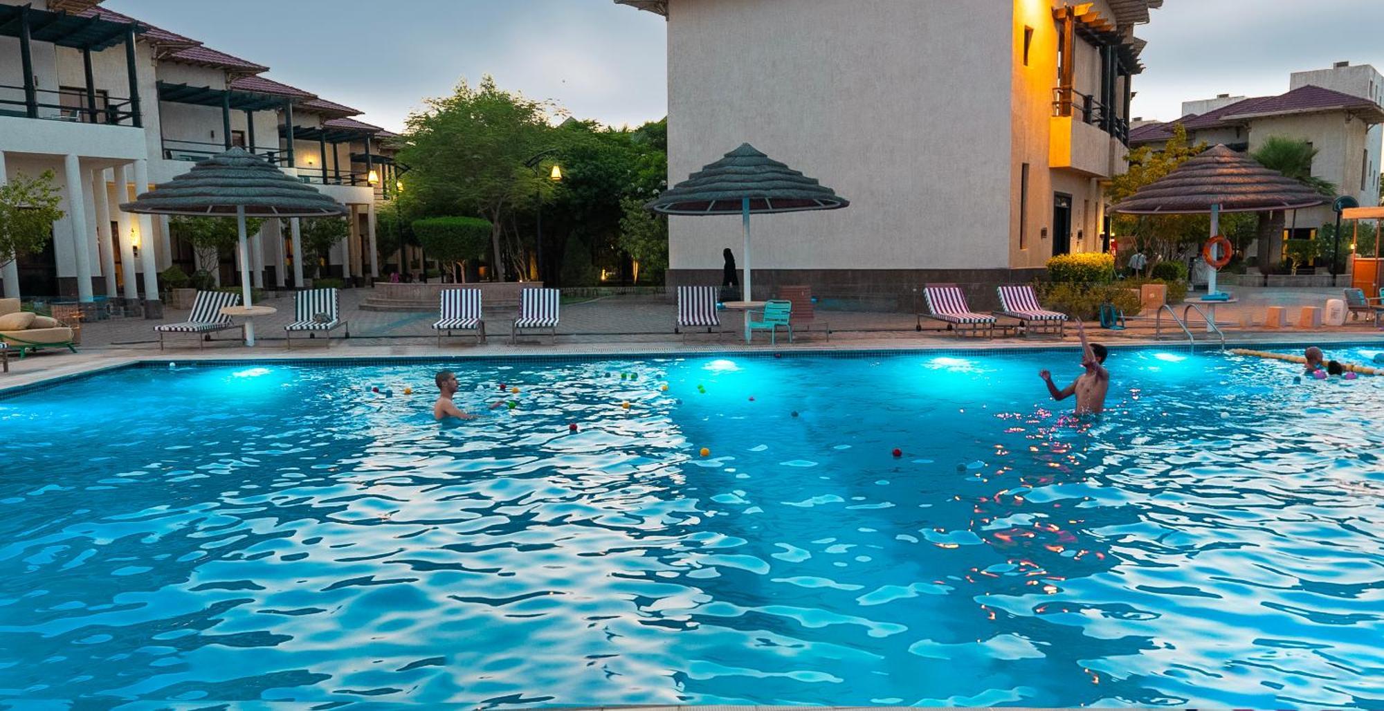 Braira Al Azizya Hotel & Resort Khobar Extérieur photo
